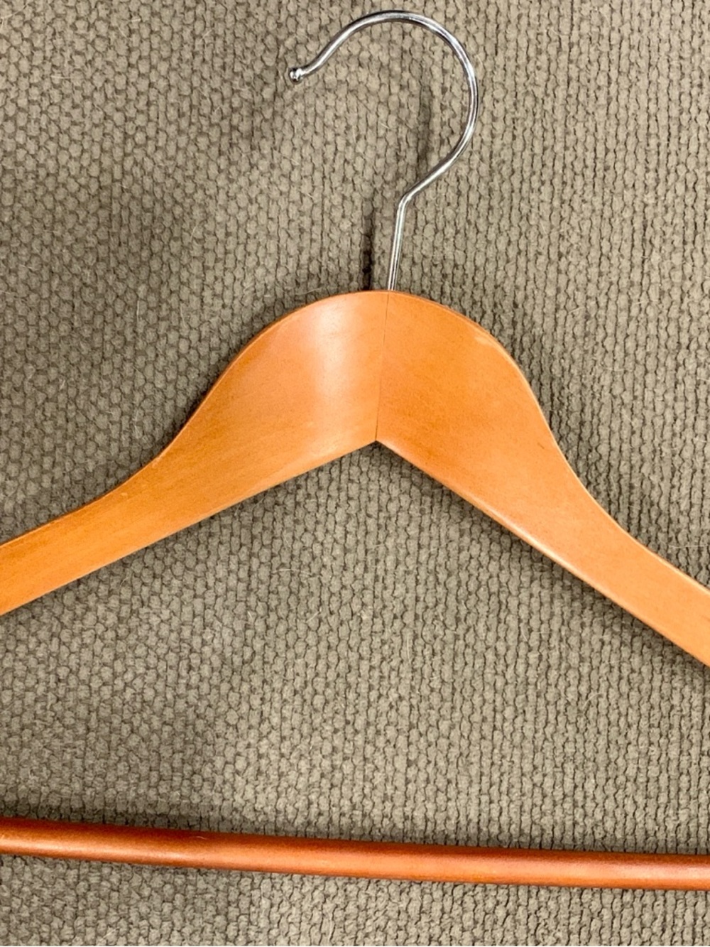 10 Wooden Clothes Hanger in Warm Brown